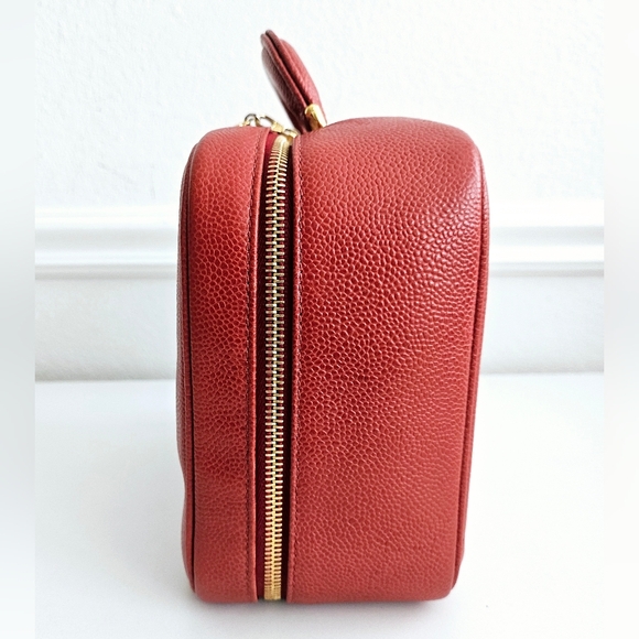 Chanel Red Caviar Two-way Vanity Bag - Picture 4 of 16